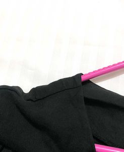 Black Hi-Lo Hem Top