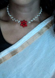 Manjadi necklace
