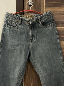 Grey Mom Fit Jeans 👖