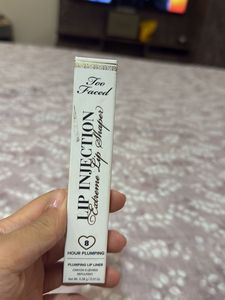 Too Faced Lip Injection Liner