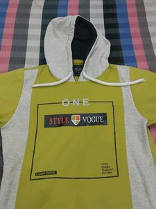 Stylish Graphic Print Hoodie
