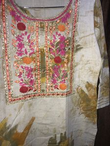 Women Dupata And Kurta