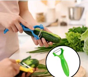 Green Vegetable Peeler