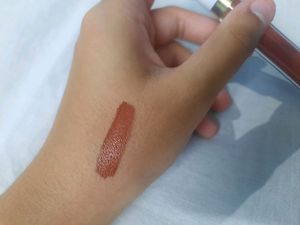 NEW MYGLAMM Shraddha Kapoor Lipstick, Shade- Colour Me Cray