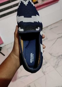 Stylish Navy Blue Ballerinas UK 43