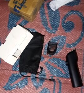 realme RMH2016 Beard Trimmer Runtime: 120 mins Trimmer for Men (Black)