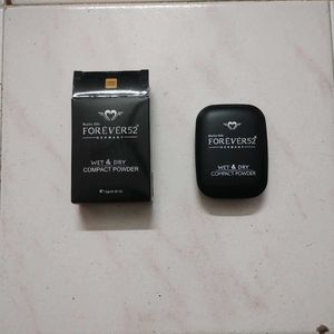 Forever 52 Compact Powder