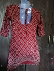 Patterned Maroon Dress For Patiyala .