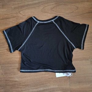 BRATZ Fitted Graphic T Shirt -SAVANA by Urbanic