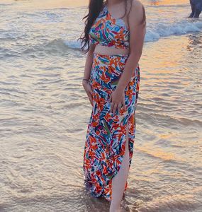 One shoulder two pcs dress