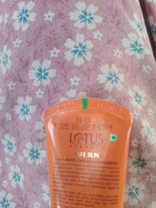 Lotus Herbals Sunscreen SPF 40