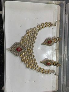 Elegant Necklace Set