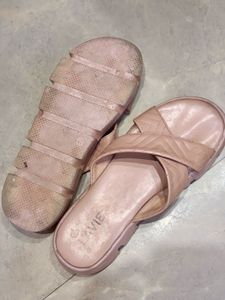Lavie Pink Platform Slides