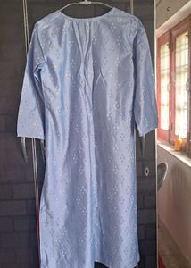 Avaasa Kurti