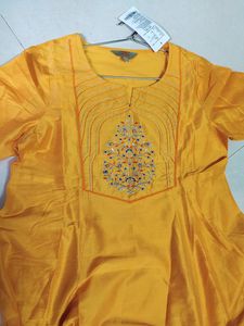 Anouk Kurta 💛