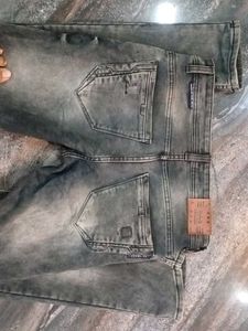 Regular Fit Jeans With Smokey Splash