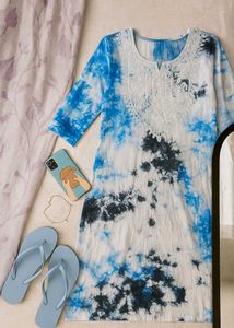 Tie-dye chikankari kurta
