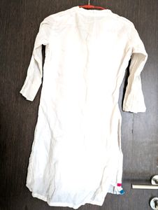 White Embroidered Kurta