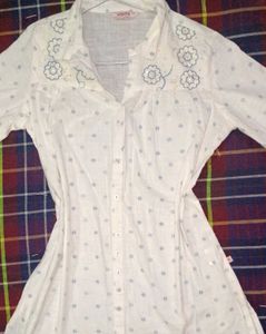 Vintage Floral Embroidered Top