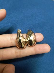 Zudio Tranding Studs