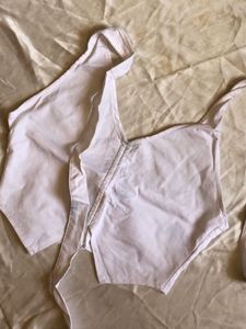 H&amp;M White Backless Top💖