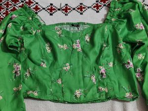 Green Floral Crop Top