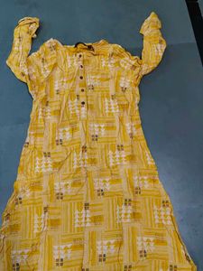 L Rangmanch Kurti