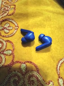 These are my new boat earphones.