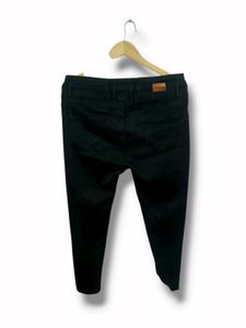 Kangaroos Women&#39;s Black Jeans