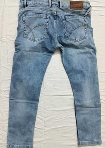 My waist has become thin so I want to sell it.