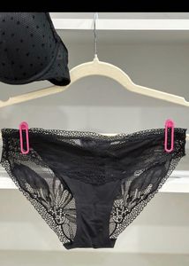 Calvin Klein bra &amp; panty Set