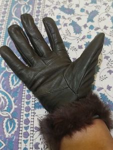 Leather Gloves with Fur Cuff