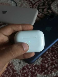 Apple AirPods Pro (1st Gen)
