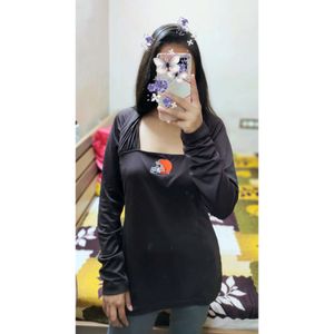 Team Apparel&#39;s Unique Bold,Wide Neckline Top
