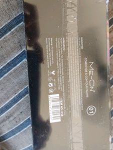 Brand New Me-on Sculpt corrector &amp; Contour Plette