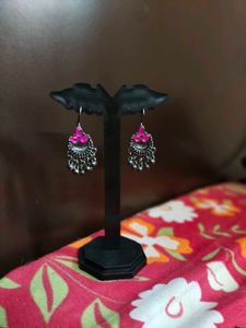 Earrings + FREEBIES