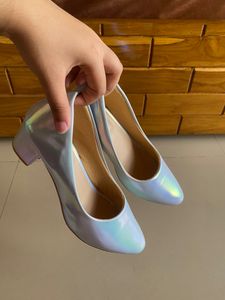 New 5|38 Size Pump 2 Inches Heels