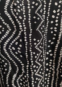 Black &amp; White Tie-Front Blouse
