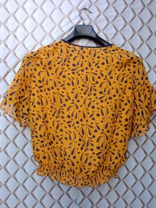 New With Tag Korean Ruffled Bow Pullover