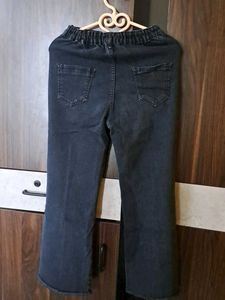 Selling A Flared Jeans