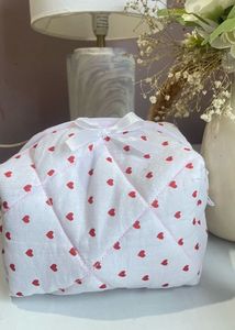 Quilted Heart Print Cosmetic Bag🌸💖
