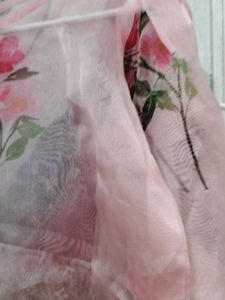 organza floral top.never used