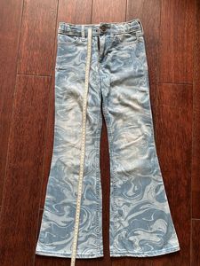 ABERCROMBI  Marble Print Flare Jeans