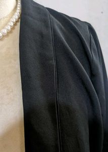 Cropped Blazer
