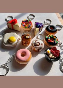 Clay Food Charms 🥨🍔🍩🥐 (1 Pc)