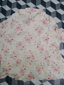 Laura Quartett Floral Button-Up Top