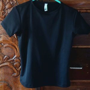 Black Fitted Tee