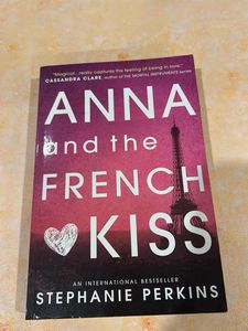 ANNA AND THE FRENCH KISS NOVEL