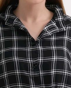 Checked Crop Shirt 🖤🤍 (with Waist Tie)