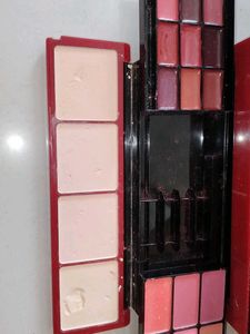 Makup Kits